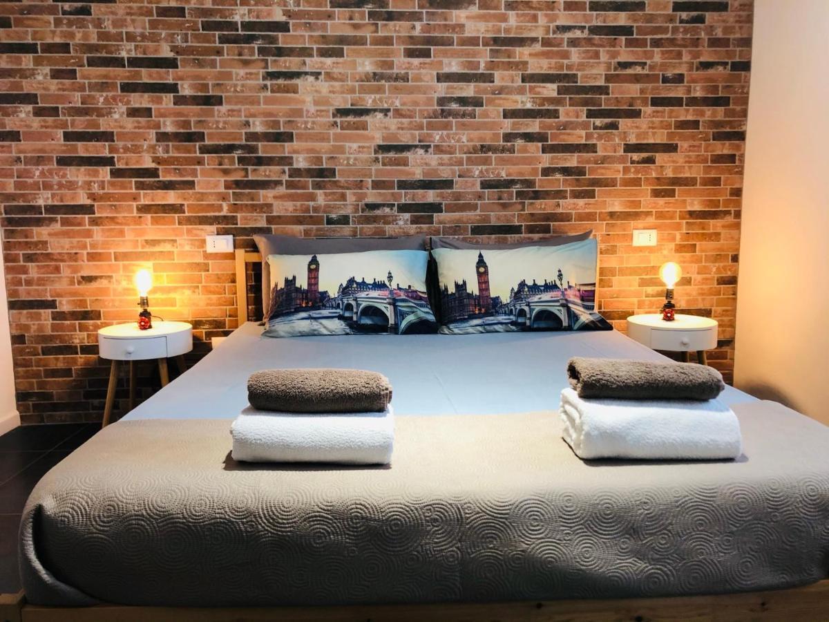 Ferienwohnung Blaxej, Nel Cuore Di Verona, Moderno Ed Elegante, 4 Posti Letto, Wi-Fi, Self Check In Exterior foto