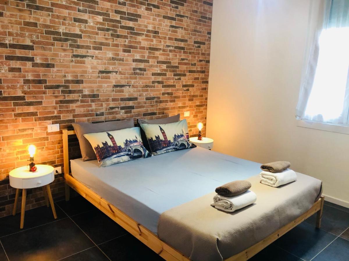 Ferienwohnung Blaxej, Nel Cuore Di Verona, Moderno Ed Elegante, 4 Posti Letto, Wi-Fi, Self Check In Exterior foto