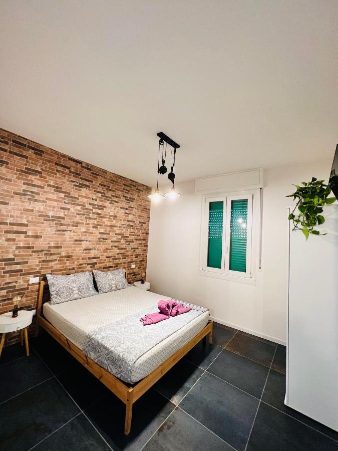Ferienwohnung Blaxej, Nel Cuore Di Verona, Moderno Ed Elegante, 4 Posti Letto, Wi-Fi, Self Check In Exterior foto