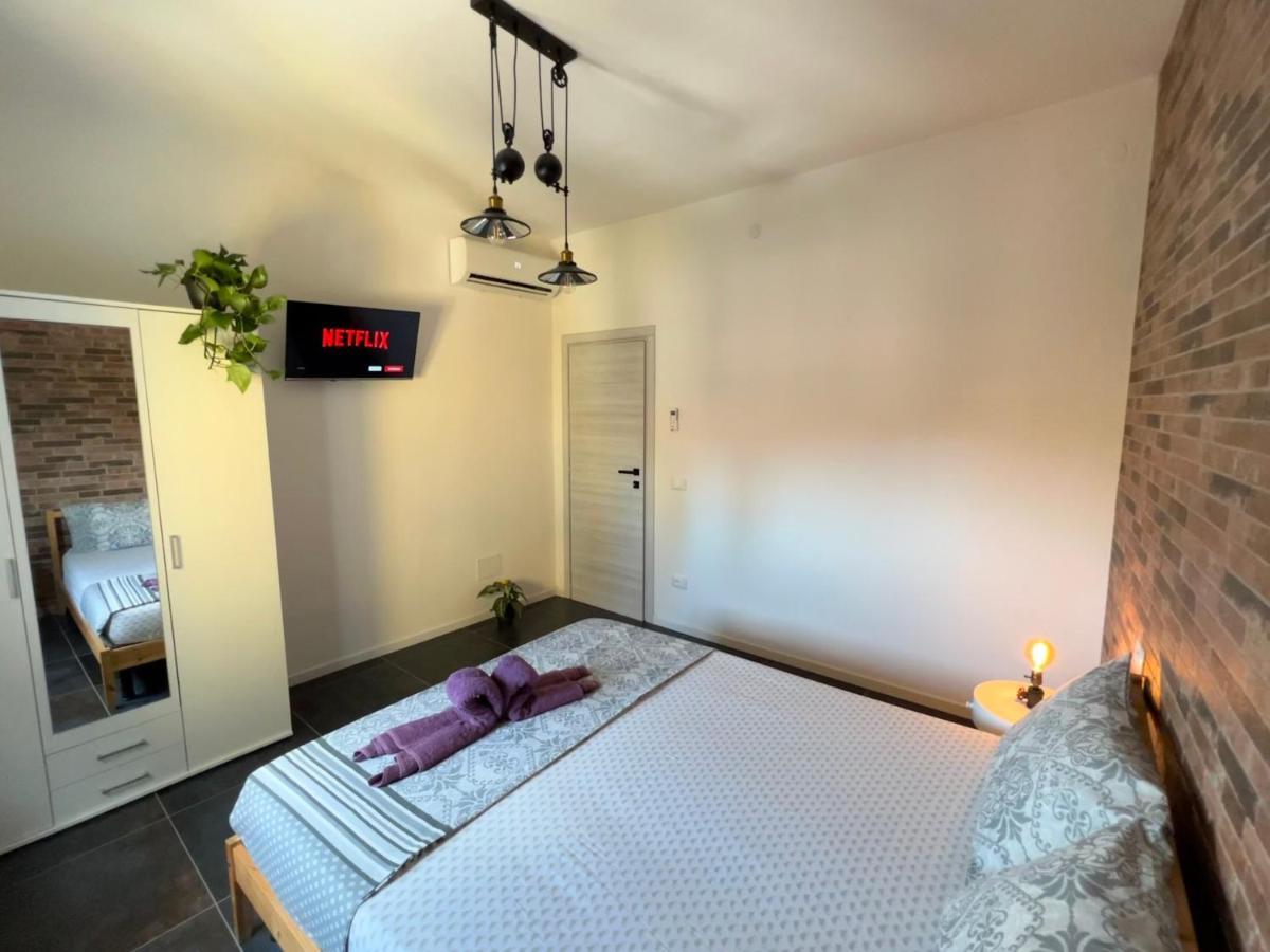 Ferienwohnung Blaxej, Nel Cuore Di Verona, Moderno Ed Elegante, 4 Posti Letto, Wi-Fi, Self Check In Exterior foto