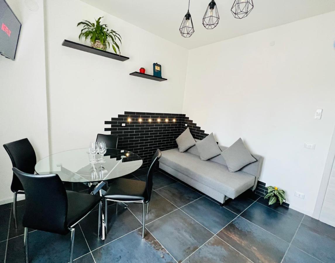 Ferienwohnung Blaxej, Nel Cuore Di Verona, Moderno Ed Elegante, 4 Posti Letto, Wi-Fi, Self Check In Exterior foto